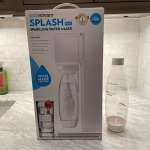 Soda Stream Sparkling Water Maker